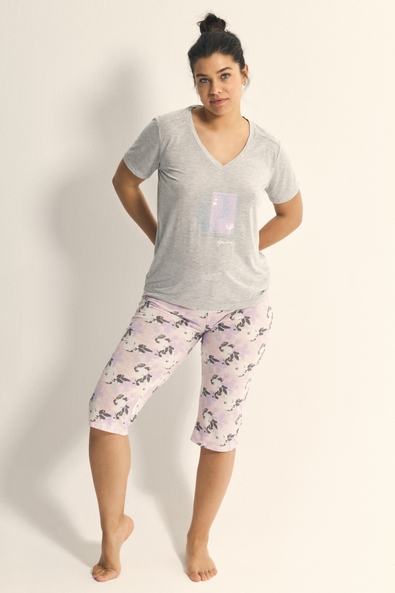 PIJAMA PANTALÓN CAPRI CON CAMISETA MANGA CORTA PUNTO VISCOSA