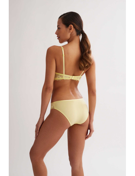 CONJUNTO SUJETADOR RELLENO FINO PATRÓN ADAPTADO A CAPACIDAD EN TALLAS GRANDES CON BIKINI