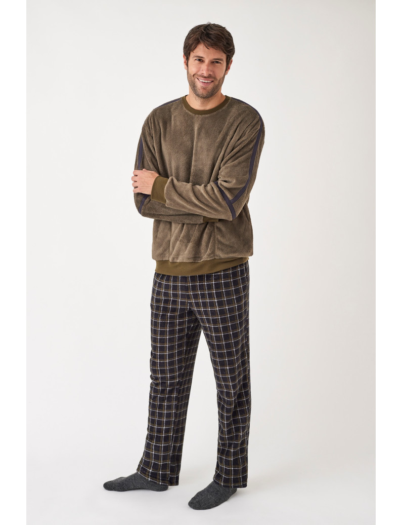 PIJAMA PANTALÓN LARGO CON SUDADERA MANGA LARGA TEJIDO PELUDO