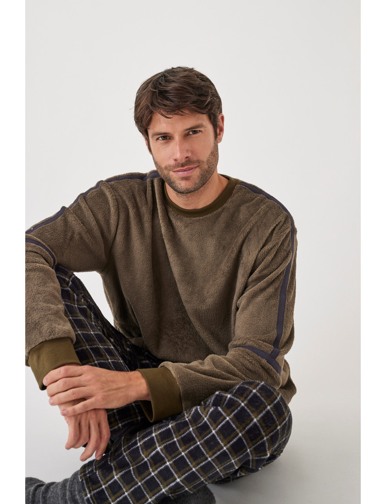 PIJAMA PANTALÓN LARGO CON SUDADERA MANGA LARGA TEJIDO PELUDO