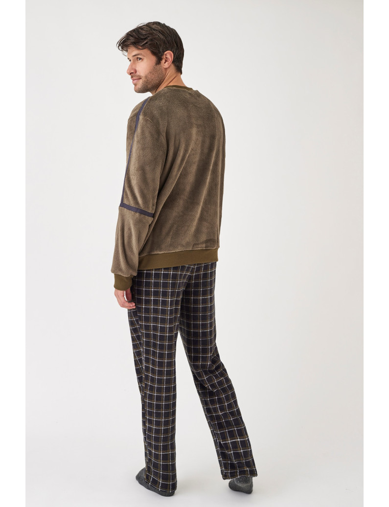 PIJAMA PANTALÓN LARGO CON SUDADERA MANGA LARGA TEJIDO PELUDO