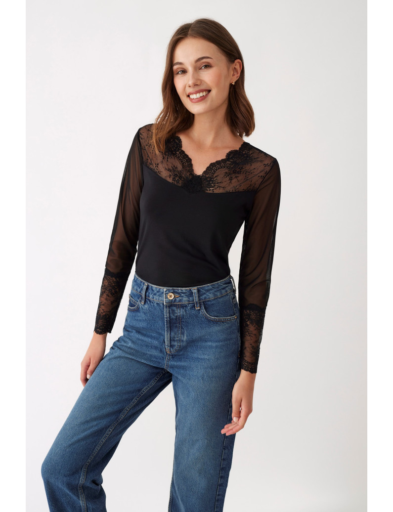 CAMISETA MANGA LARGA MODAL CON ENCAJE Y MANGAS TUL