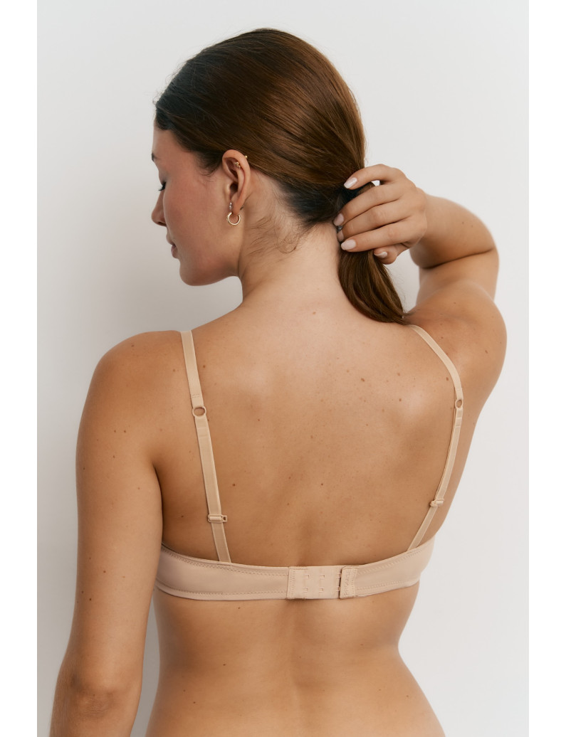 SUJETADOR RELLENO TRIANGULAR SIN AROS