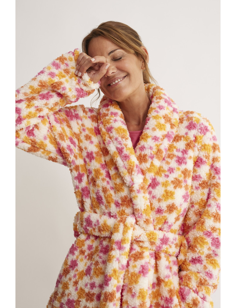 BATA TEJIDO BORREGUITO CON CINTURÓN