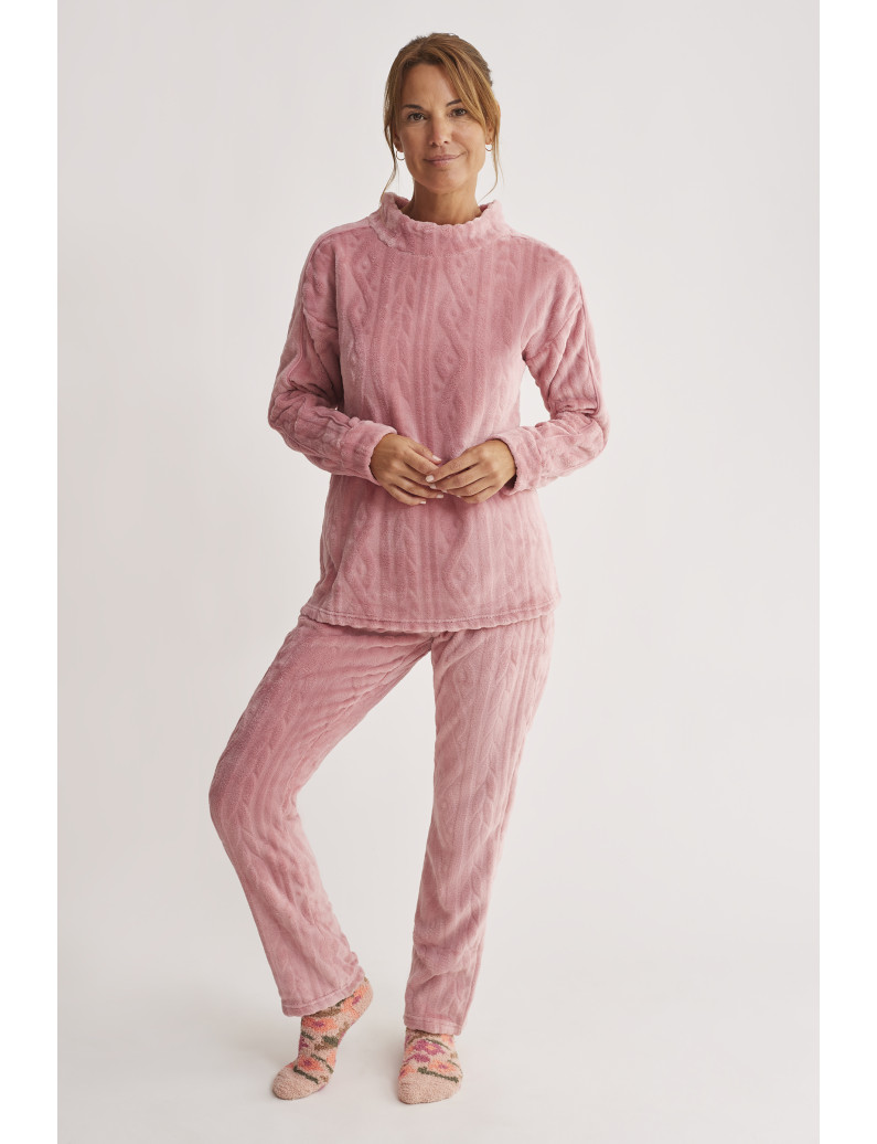 PIJAMA PANTALÓN LARGO Y SUDADERA MANGA LARGA TEJIDO PELUDO JACQUARD TRENZAS