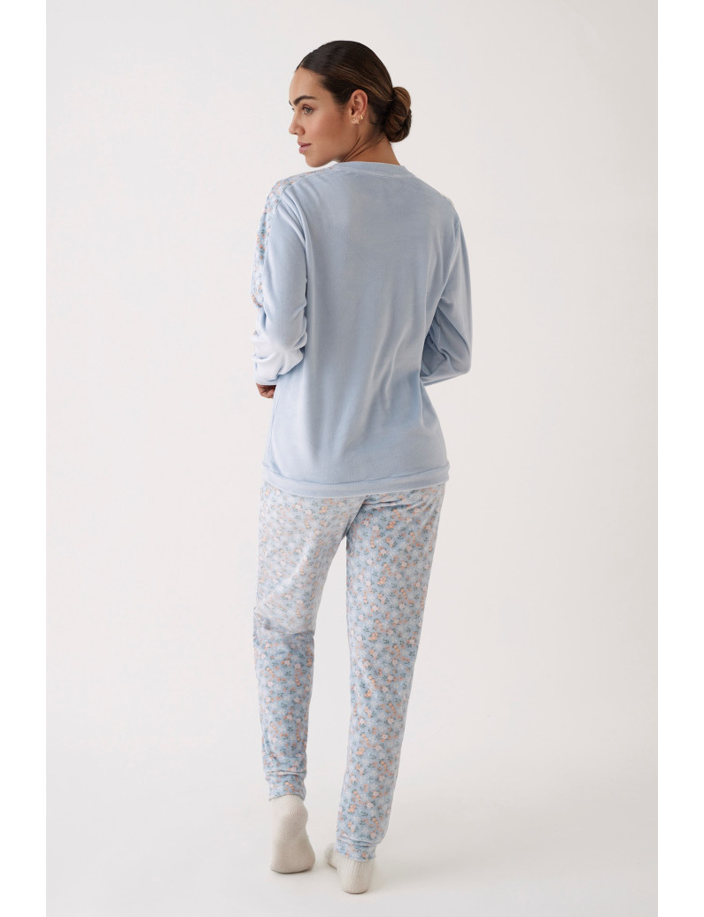 PIJAMA PANTALÓN LARGO PUÑO CON CAMISETA MANGA LARGA REALIZADO EN SUAVE TERCIOPELO ELÁSTICO