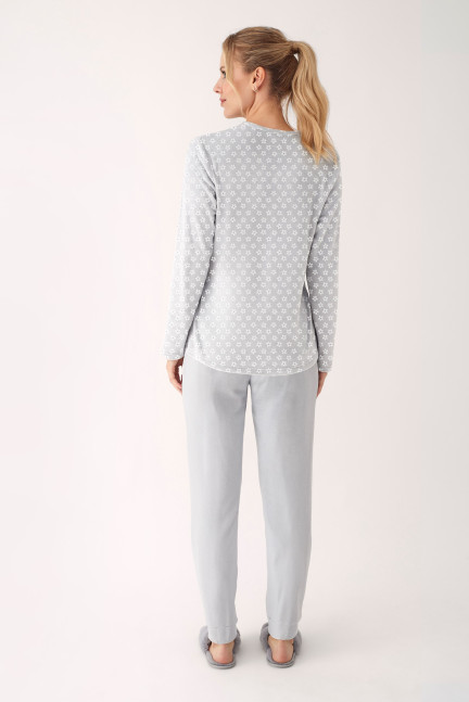PIJAMA PANTALÓN LARGO PUÑO CON CAMISETA MANGA LARGA REALIZADO EN SUAVE TERCIOPELO ELÁSTICO