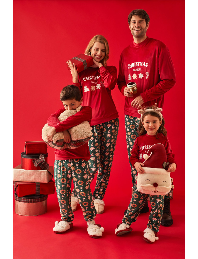 PIJAMA NAVIDEÑO PANTALÓN LARGO PUÑO CON CAMISETA MANGA LARGA REALIZADO EN SUAVE TERCIOPELO ELÁSTICO