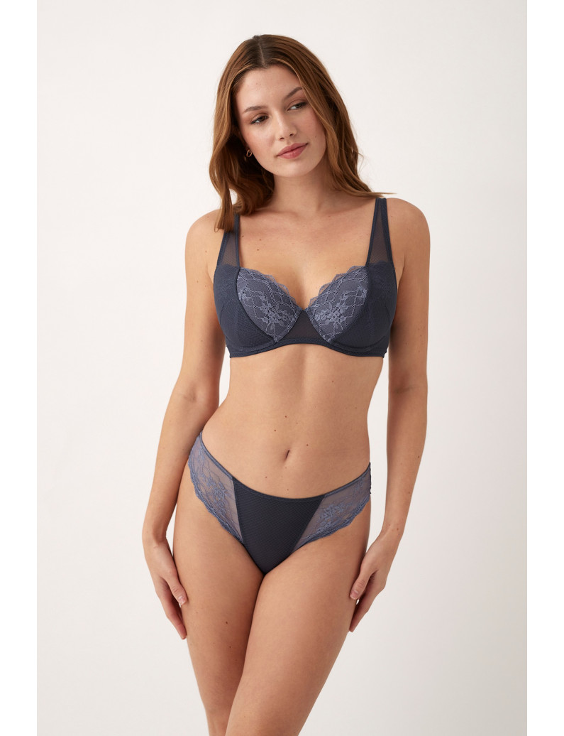 CONJ. SUJETADOR RELLENO FINO ENCAJE CON BIKINI