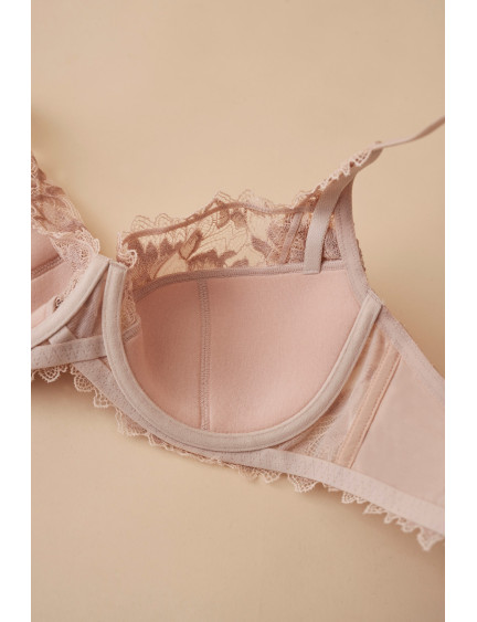 SUJETADOR CON ARO Y MEDIA COPA FOAM