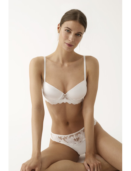 SUJETADOR RELLENO COPAS LISAS BELLEZA