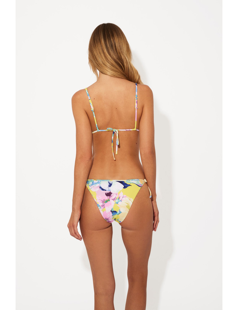 CONJUNTO SUJETADOR TRIANGULAR CORTINA CON BRASILEÑA