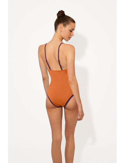 BAÑADOR REDUCTOR REFORZADO CON FOAM Y SIN AROS. TIRANTES MULTIPOSICIONES. TEJIDO LUREX