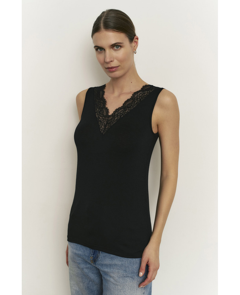 CAMISETA INTERIOR CUELLO SIN MANGAS CUELLO PICO CON DETALLE ENCAJE A TONO DE CÁLIDO TEJIDO MODAL CON LANA
