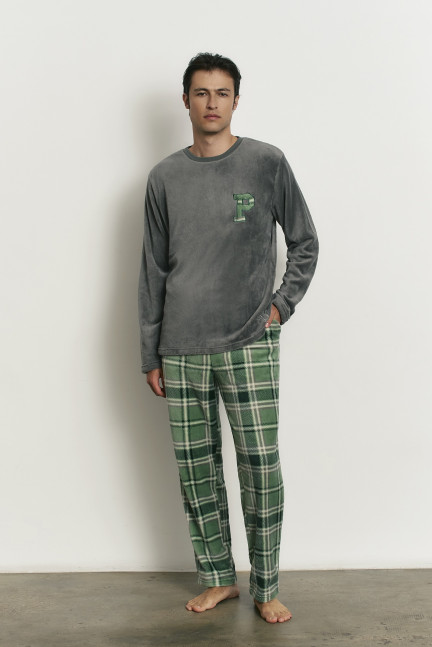 PIJAMA PANTALÓN LARGO CON SUDADERA MANGA LARGA TEJIDO PELUDO