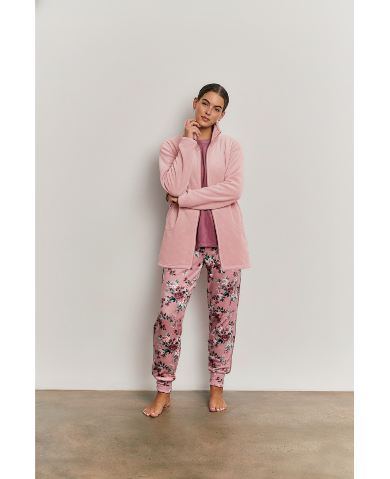 PIJAMA 3 PIEZAS PANTALÓN LARGO PUÑO CON CAMISETA MANGA LARGA REALIZADO EN SUAVE TERCIOPELO ELÁSTICO. BATA TEJIDO PELUDO CON CREM