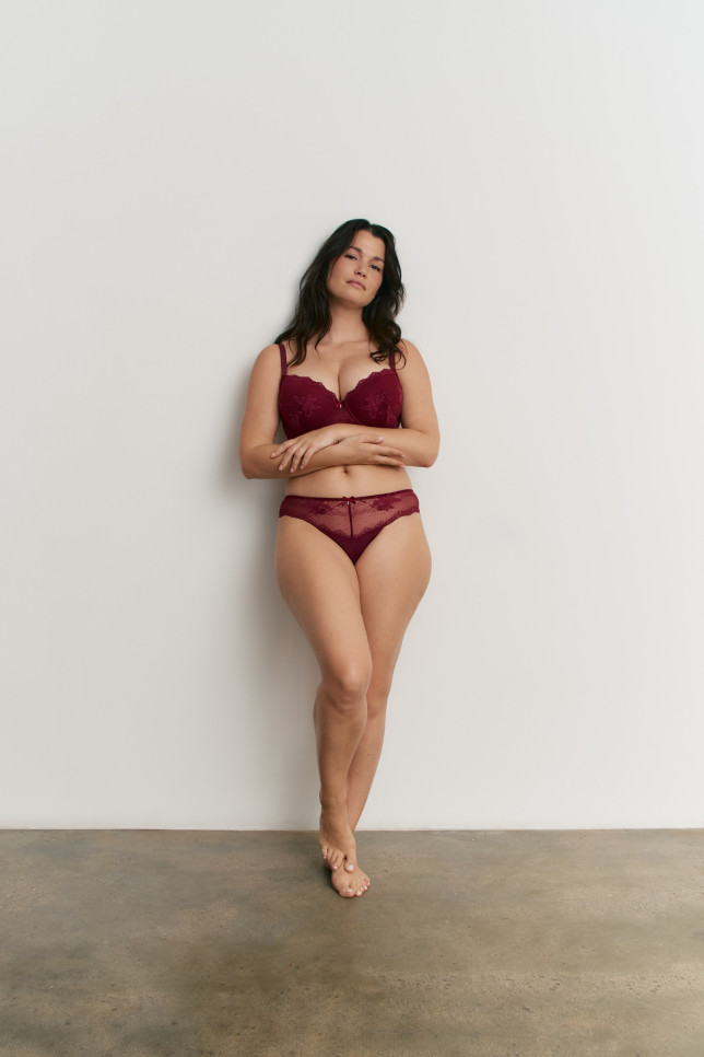 CONJ. SUJETADOR RELLENO CON BIKINI BETONIA