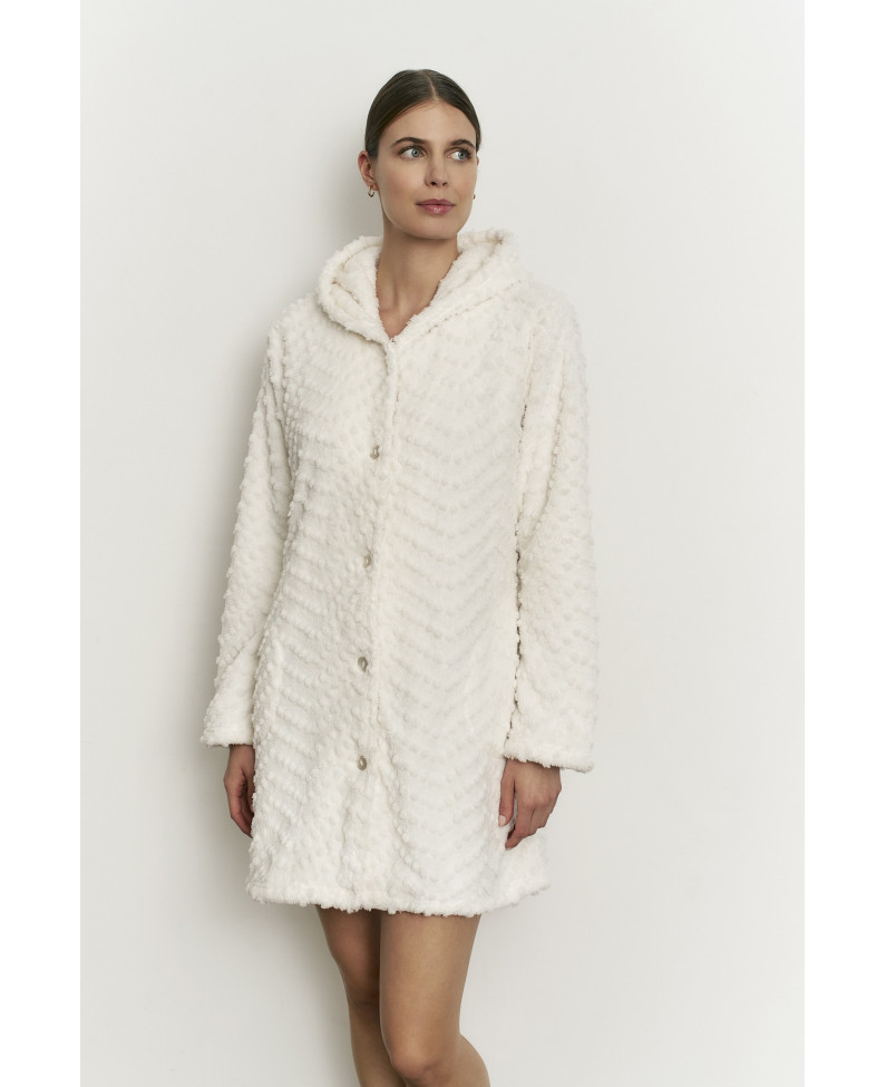 BATA  ABOTONADA TEJIDO JACQUARD PELUDO CON CAPUCHA
