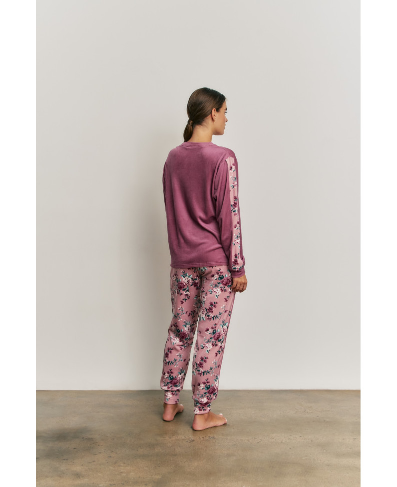 PIJAMA PANTALÓN LARGO PUÑO CON CAMISETA MANGA LARGA REALIZADO EN SUAVE TERCIOPELO ELÁSTICO BURDEOS