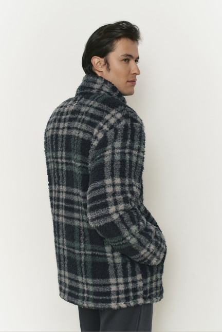 CHAQUETA BOMBER CON CREMALLERA TEJIDO BORREGUITO ESTAMPADO CUADROS